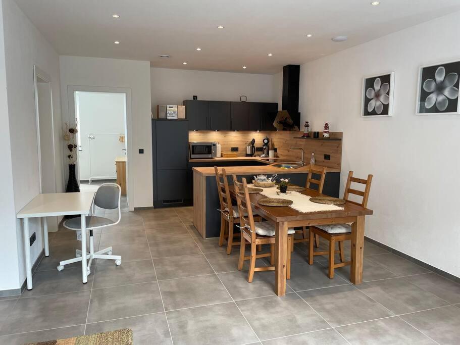 באן Gemuetliche, Topp Ausgestattete Ferienwohnung מראה חיצוני תמונה