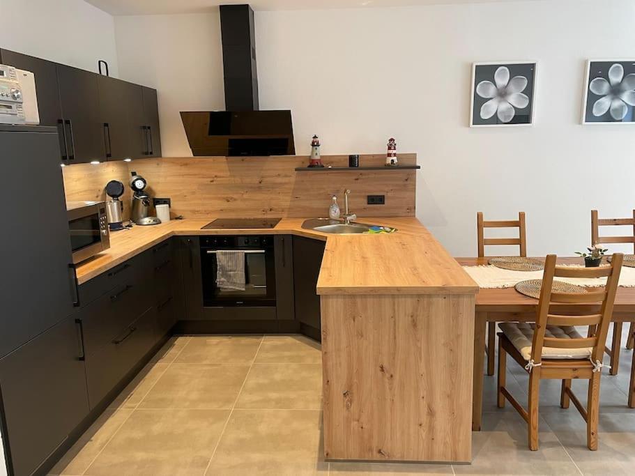 באן Gemuetliche, Topp Ausgestattete Ferienwohnung מראה חיצוני תמונה