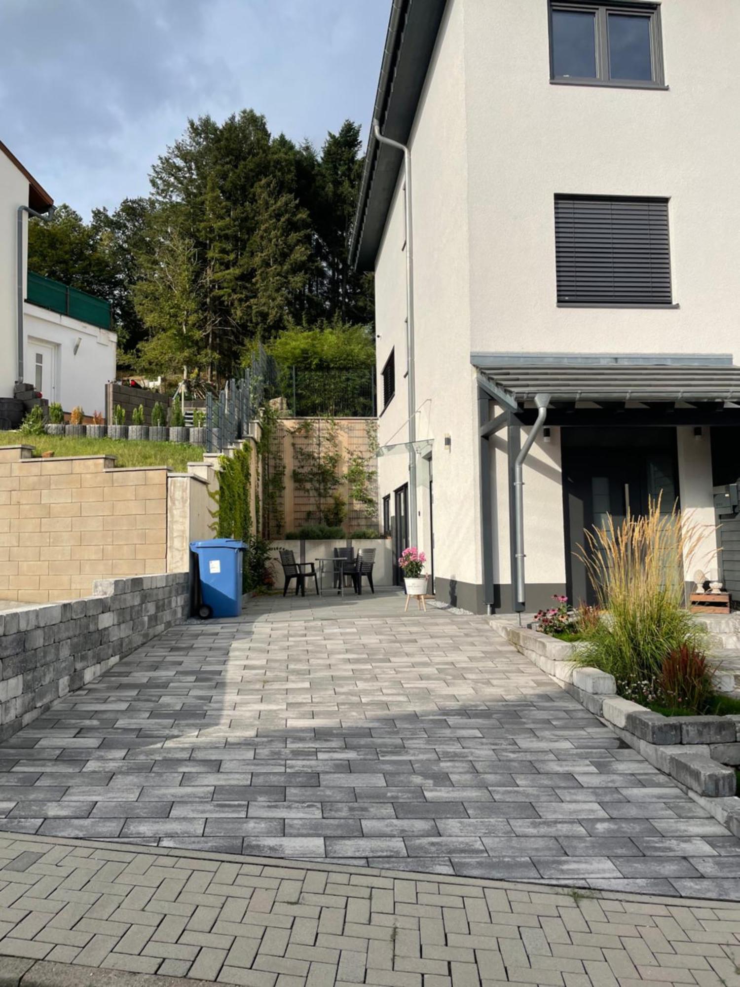 באן Gemuetliche, Topp Ausgestattete Ferienwohnung מראה חיצוני תמונה